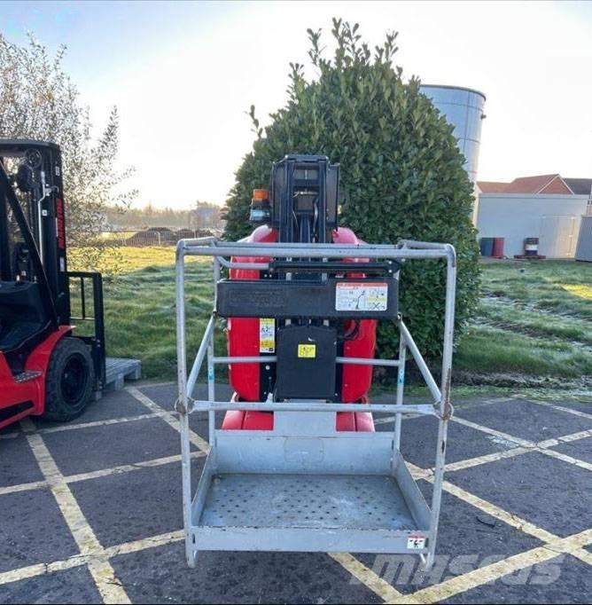 Manitou 100 VJR Вертикальні щоглові підйомники