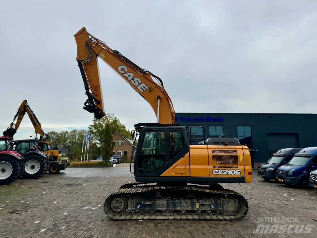 CASE CX210E Гусеничні екскаватори