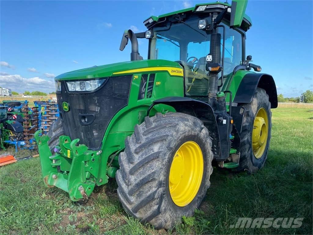 John Deere 7R 330 Трактори