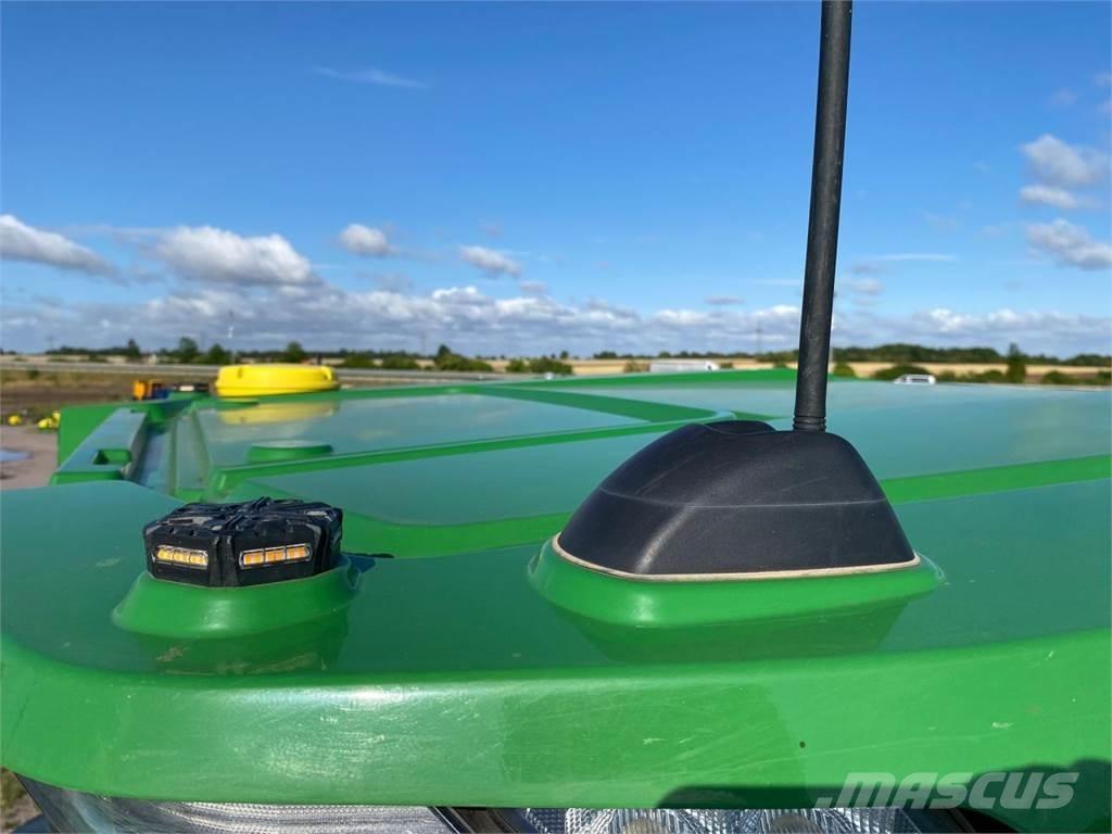 John Deere 7R 330 Трактори