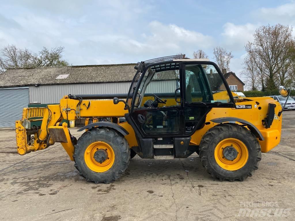 JCB 535-140 Телескопічні навантажувачі