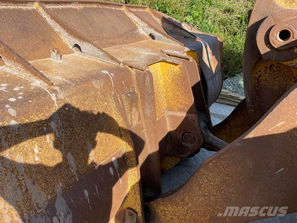 CAT 966 G Фронтальні навантажувачі
