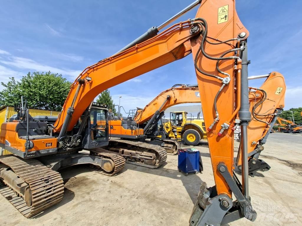 Doosan DX 225 LC-5 Гусеничні екскаватори