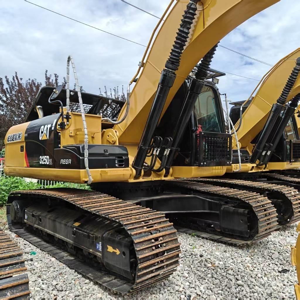 CAT 325D Гусеничні екскаватори
