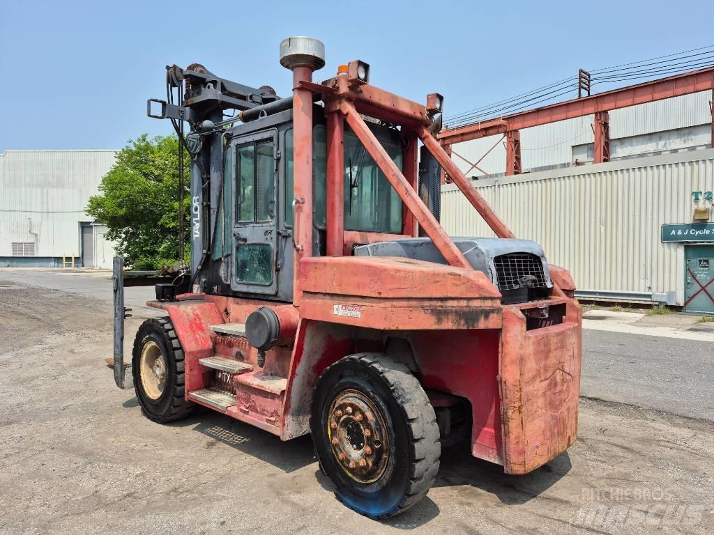 Taylor TX300S Інше