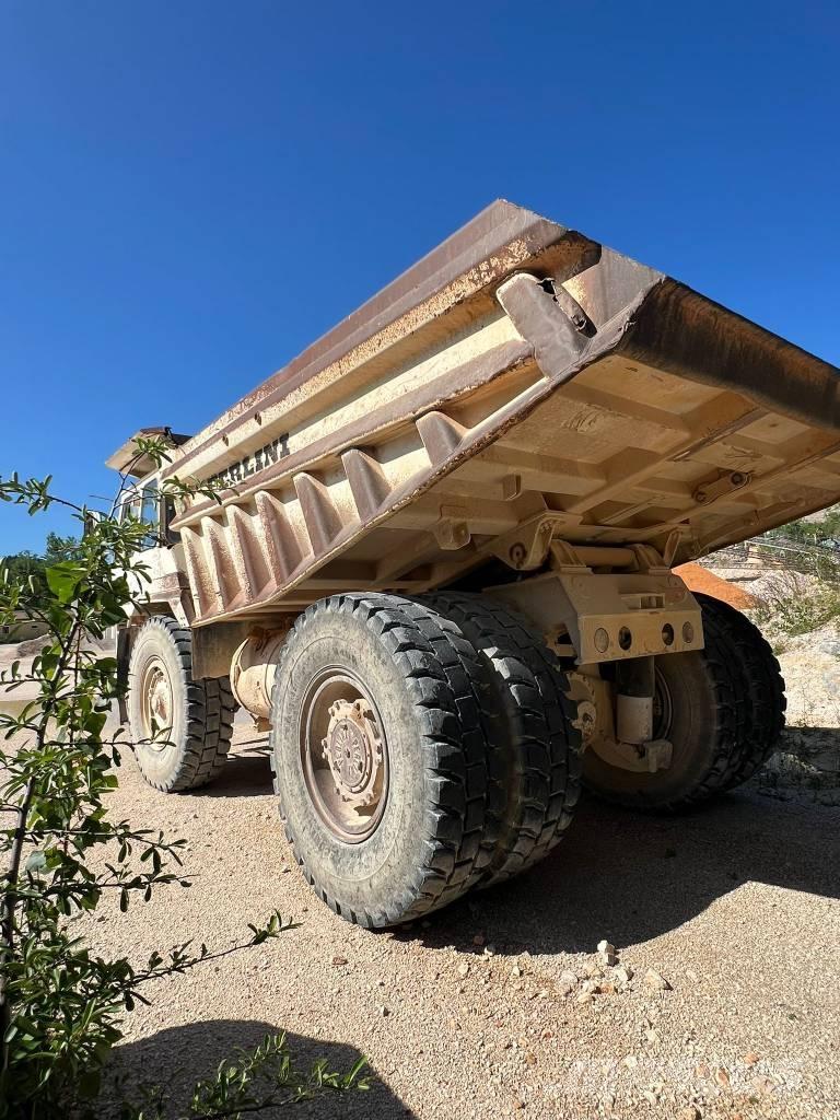 Perlini DP655B Кар`єрні самоскиди