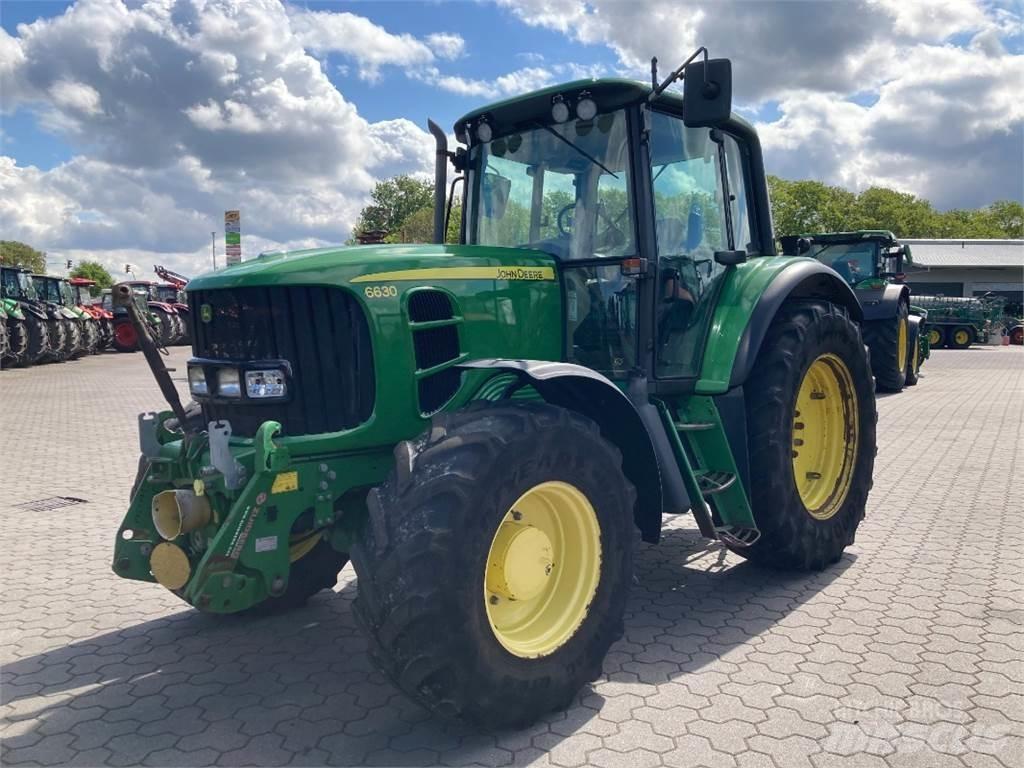 John Deere 6630 Трактори