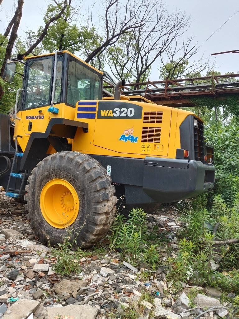 Komatsu WA320-5 Фронтальні навантажувачі
