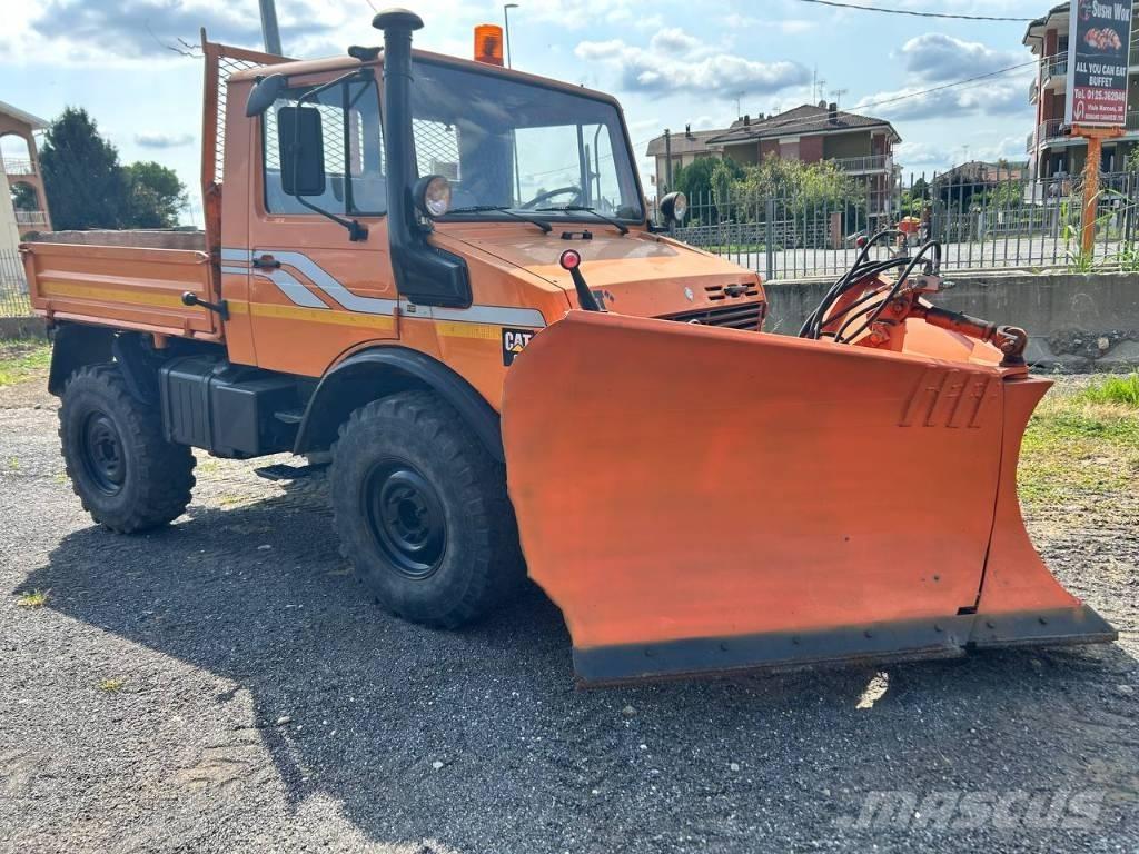 Mercedes-Benz unimog Фургони