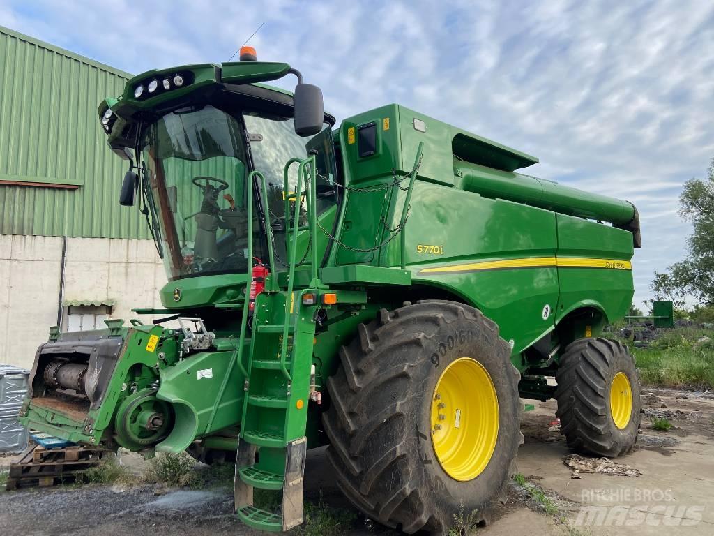 John Deere S770 Зернозбиральні комбайни