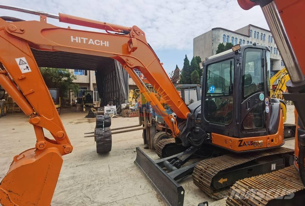 Hitachi ZX65 Міні-екскаватори < 7т