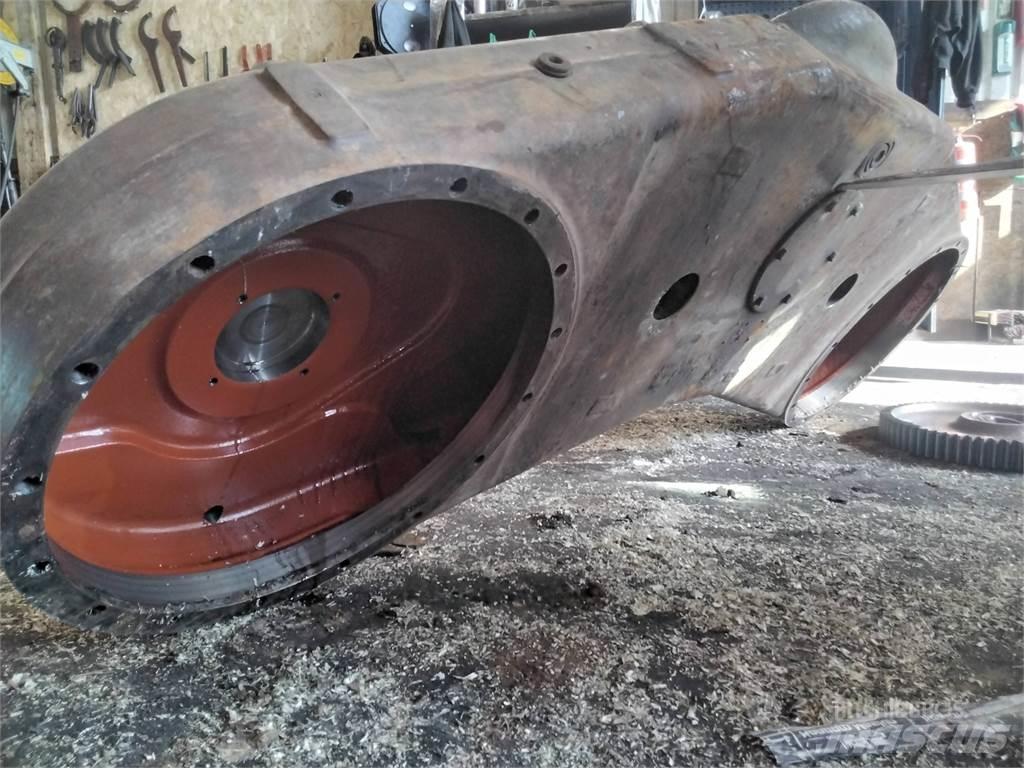 Komatsu Boggieskal Коробка передач