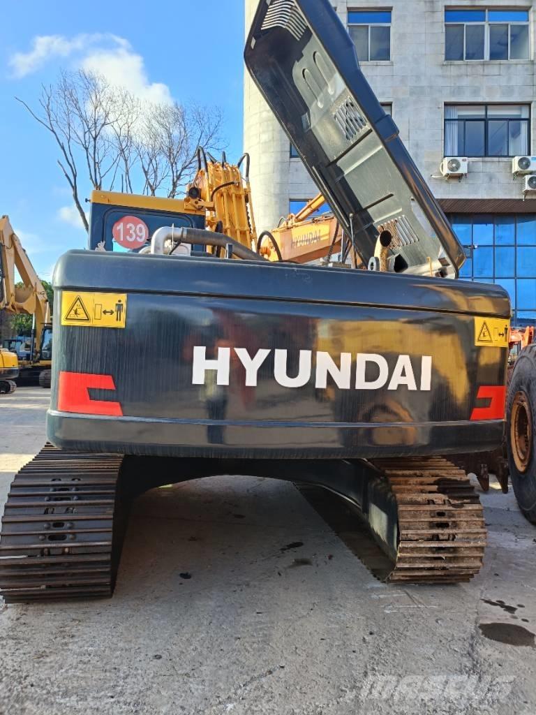 Hyundai R220LC-9S Гусеничні екскаватори
