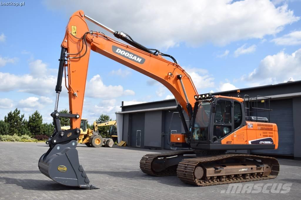 Doosan DX 225 LC-5 Гусеничні екскаватори