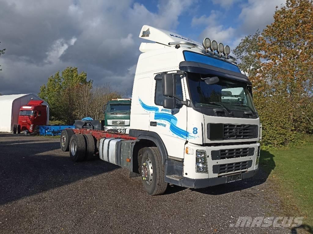 Volvo FM 440 Шасі з кабіною