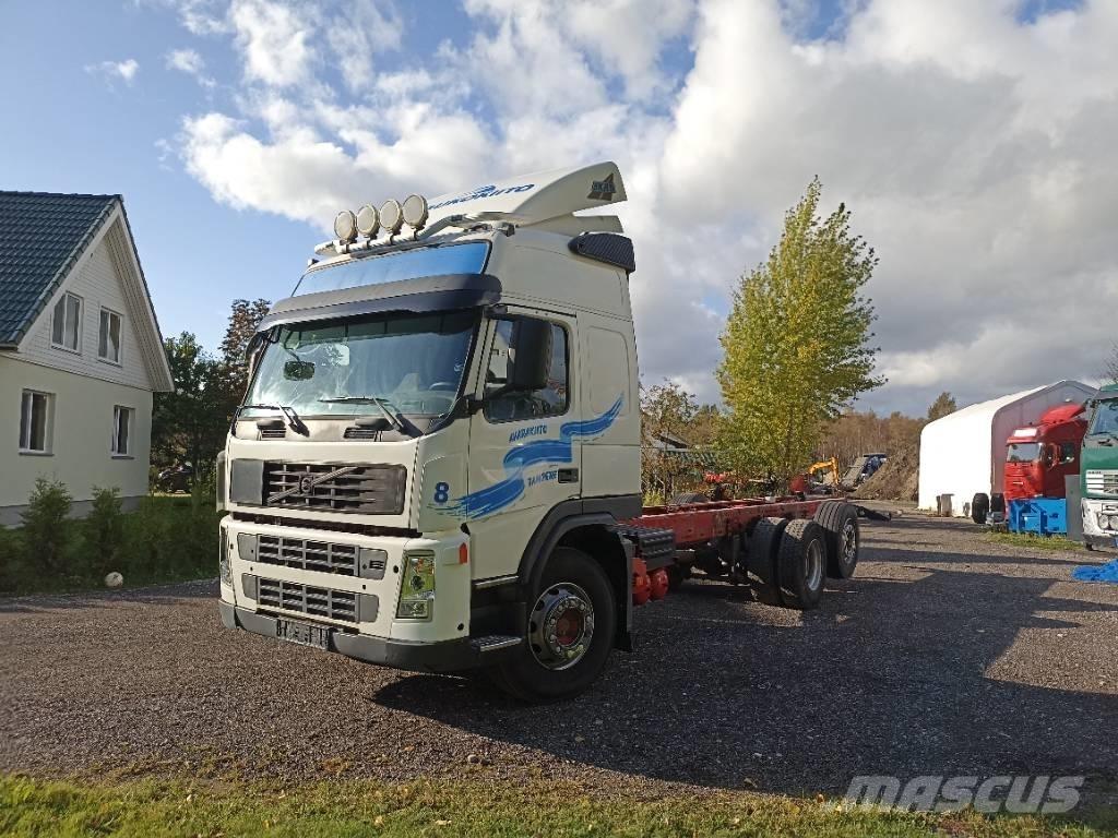 Volvo FM 440 Шасі з кабіною
