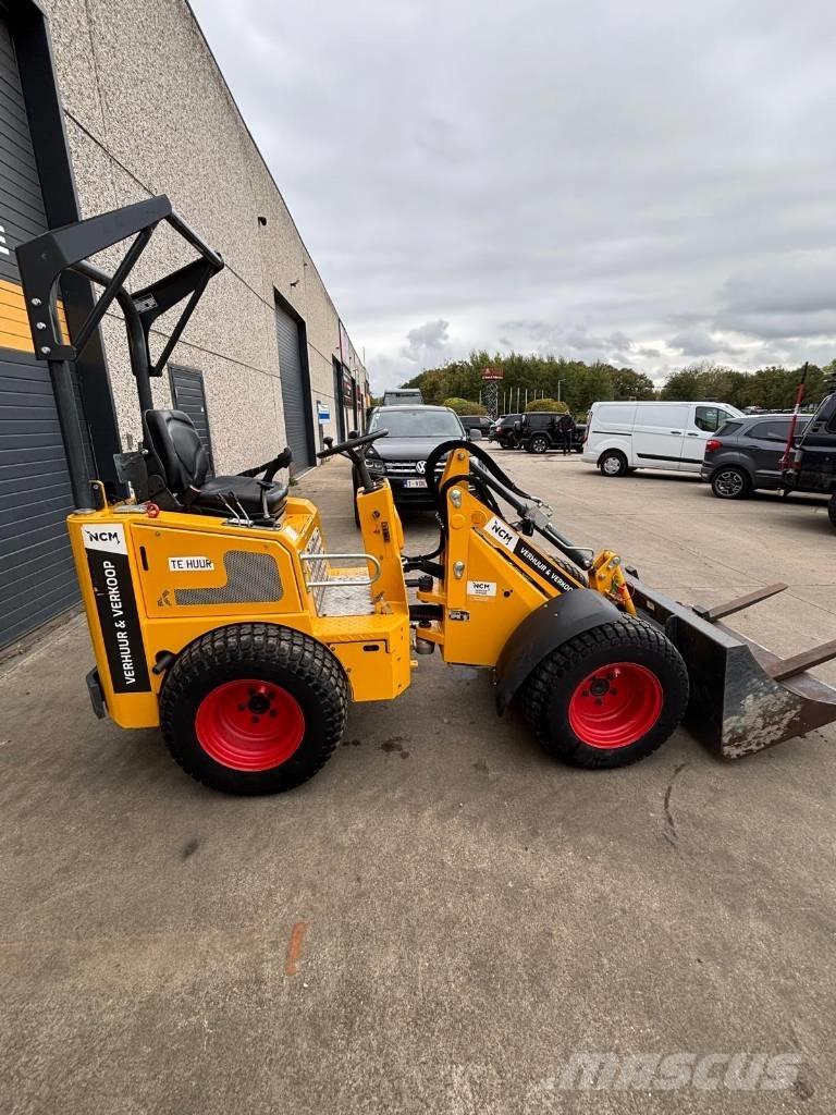 Knikmops KM 130 Фронтальні навантажувачі