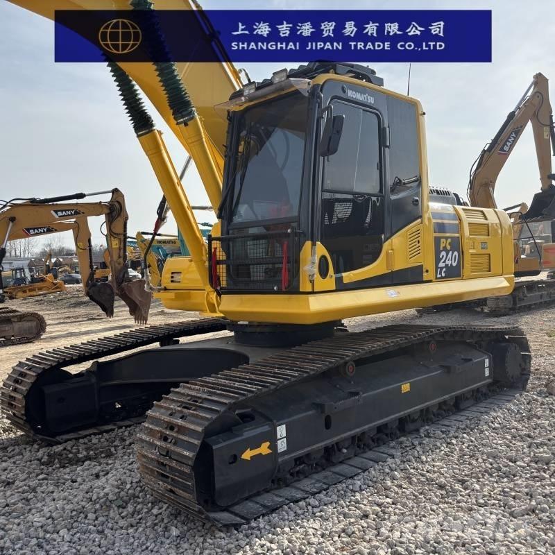 Komatsu PC 240 Гусеничні екскаватори