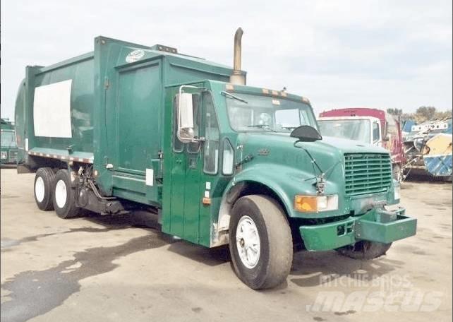 International 4900 Сміттєвози
