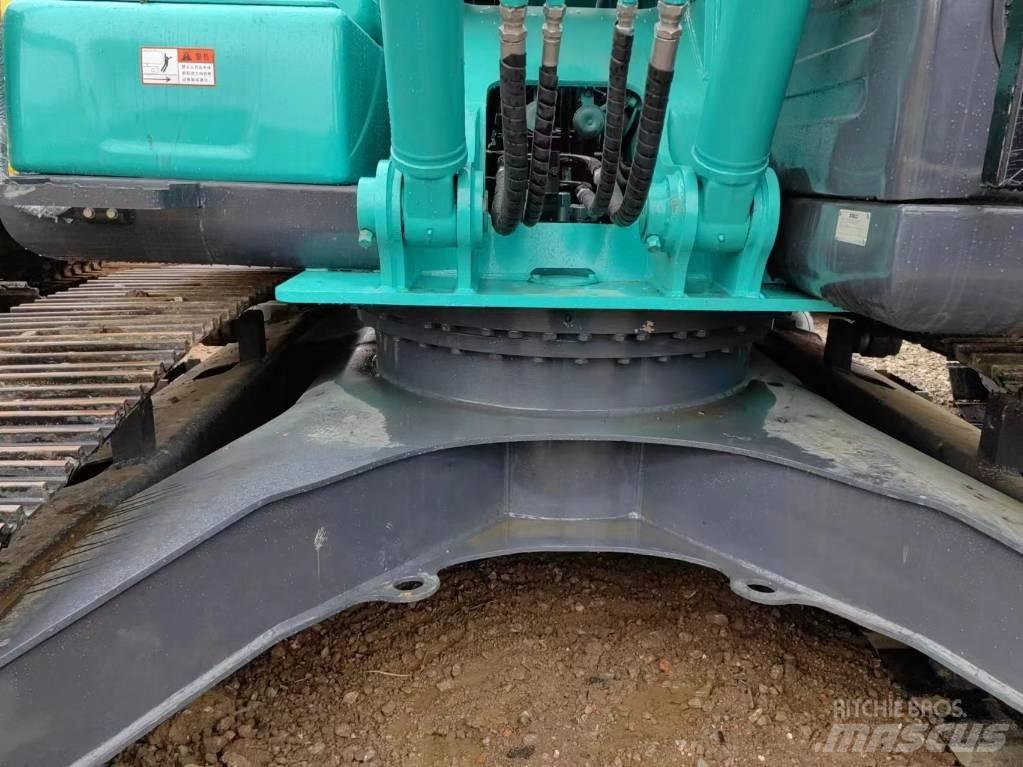 Kobelco SK200超8 Гусеничні екскаватори