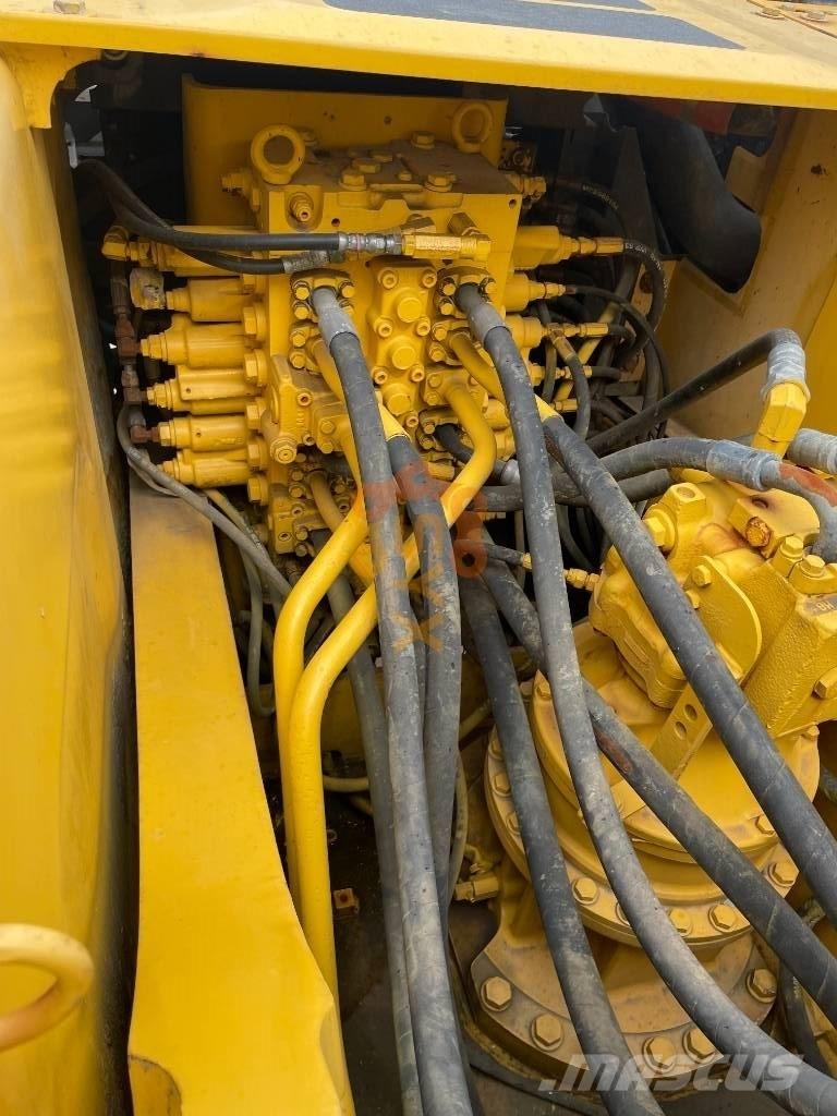 Komatsu PC 270 Гусеничні екскаватори