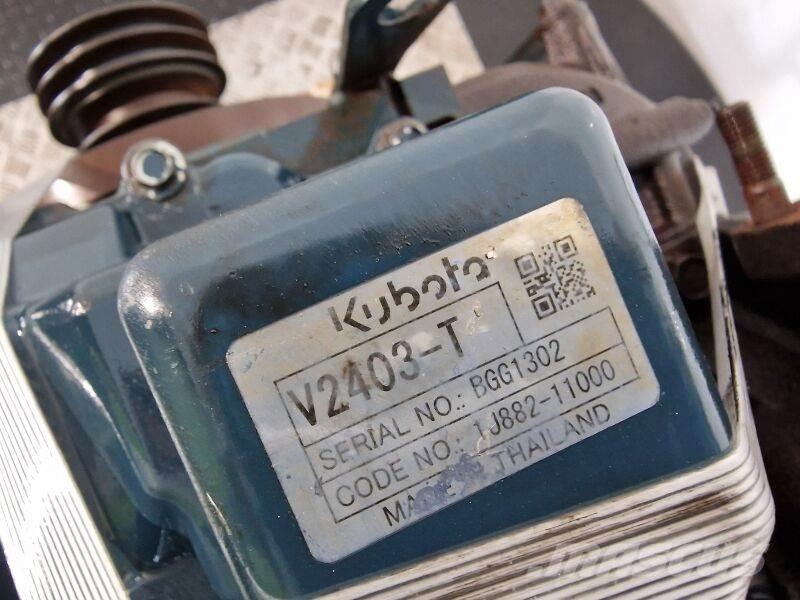 Kubota V2403-T Двигуни