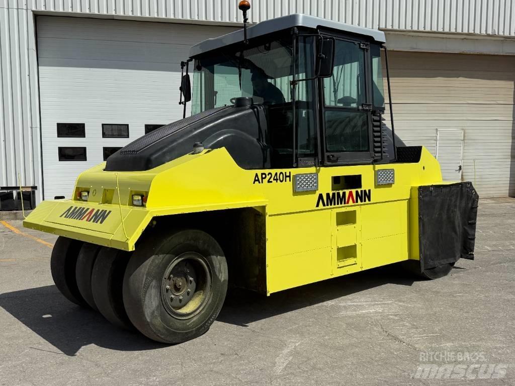 Ammann AP 240 H Пневматичні катки