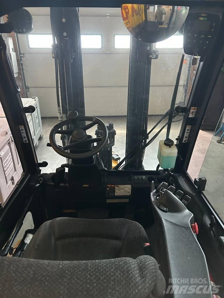 Yale ERP 16 VF Електронавантажувачі