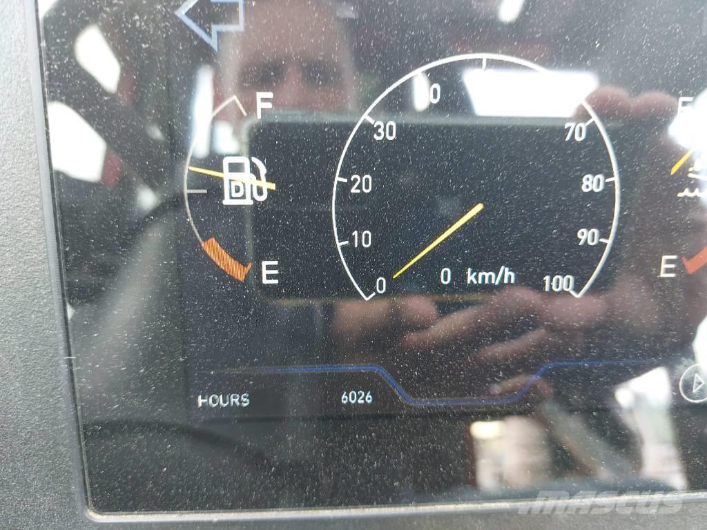 Kalmar T2i Термінальні трактори