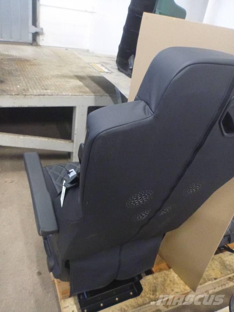 Mercedes Benz Actros Кабіни