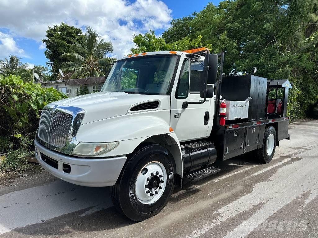 International 4300 Вантажівки-цистерни