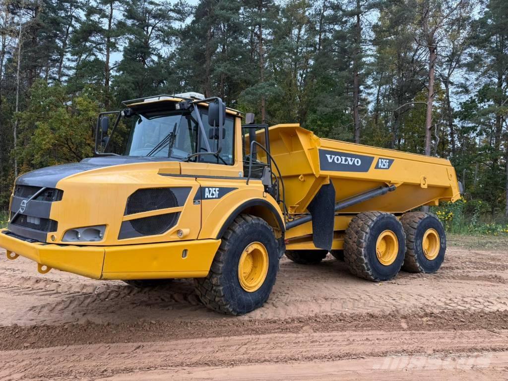 Volvo A 25 F Зчленовані самоскиди