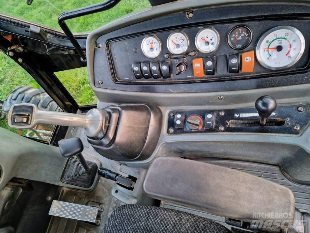 CAT 442 D Екскаватори-навантажувачі