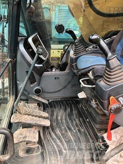 Hyundai HX520L Спеціальні екскаватори