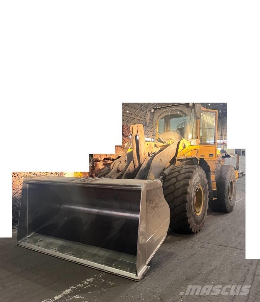 Volvo L 120 E Фронтальні навантажувачі