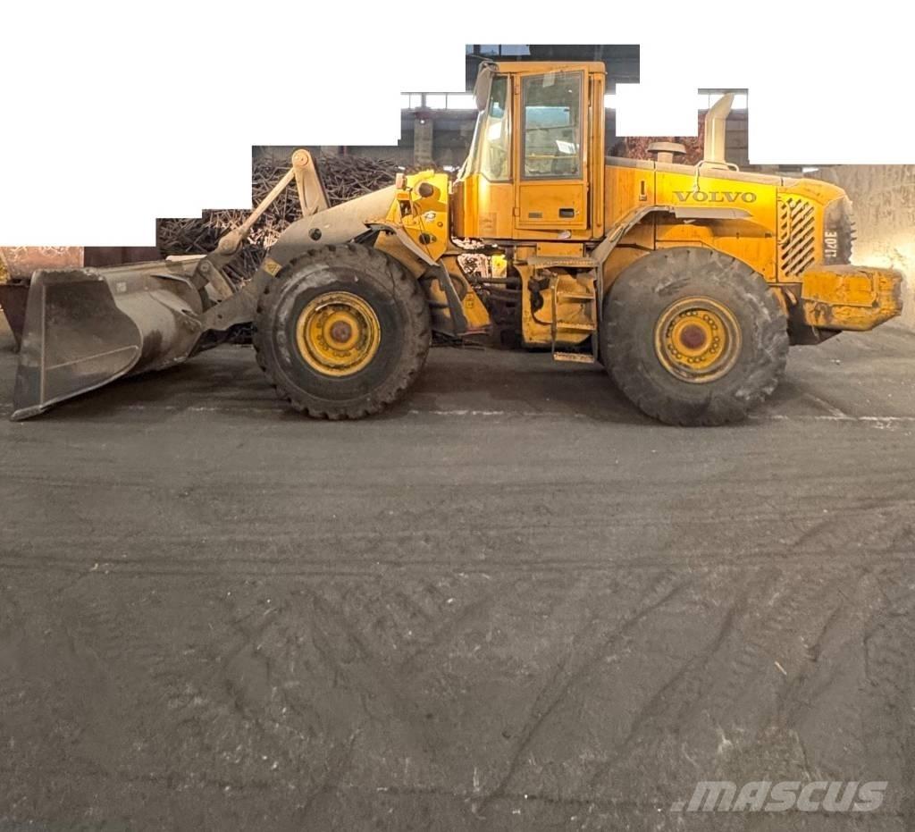 Volvo L 120 E Фронтальні навантажувачі