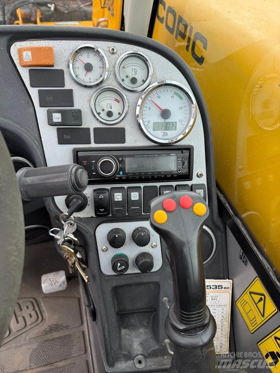 JCB  Телескопічні навантажувачі