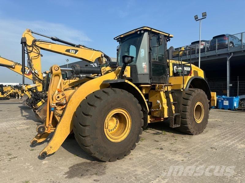 CAT 966M XE Фронтальні навантажувачі