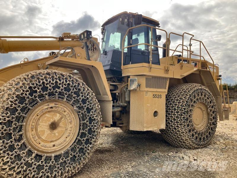 CAT 988H Фронтальні навантажувачі