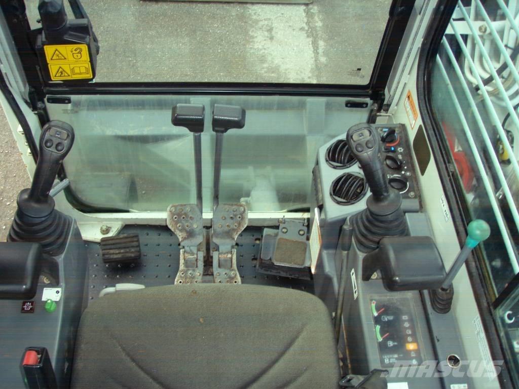 Takeuchi TB 153 FR Міні-екскаватори < 7т