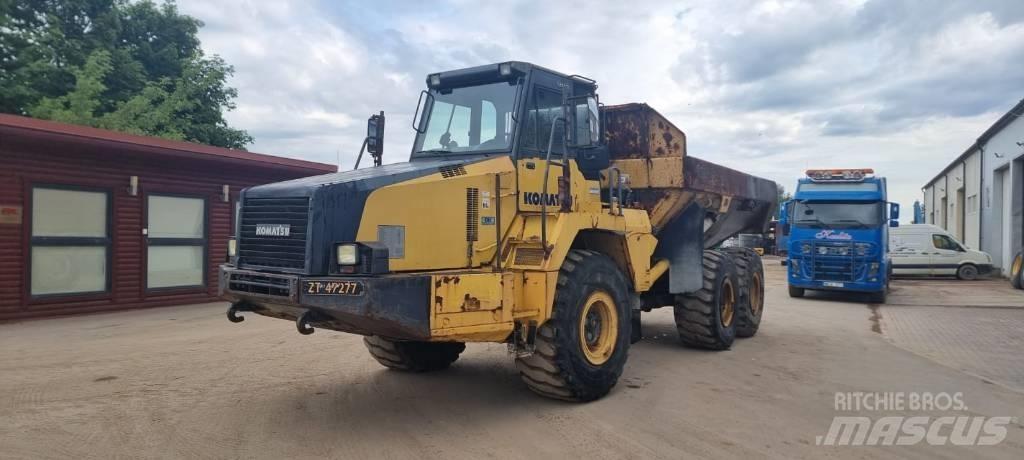 Komatsu HM 300-2 Зчленовані самоскиди