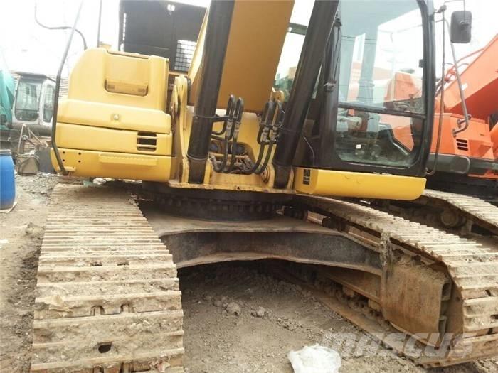 CAT 329 D L Гусеничні екскаватори