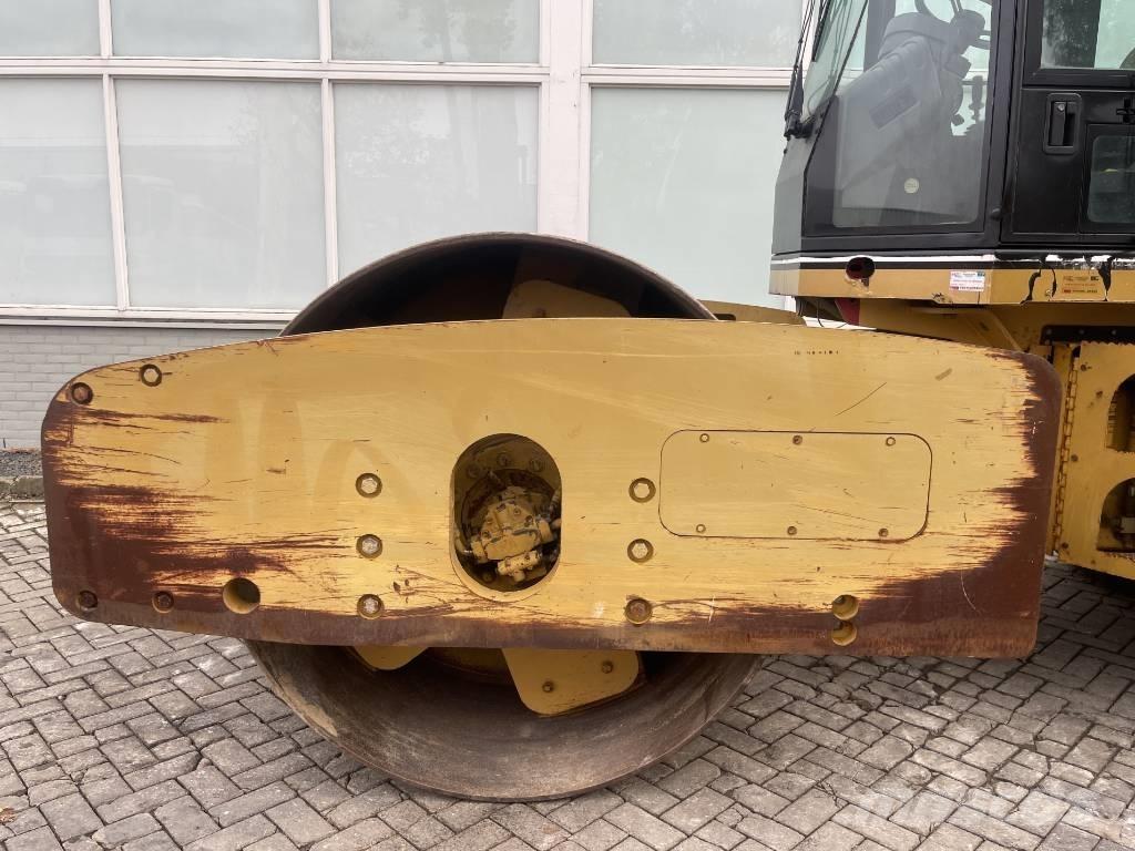 CAT CS 573 E       2004 Грунтові котки