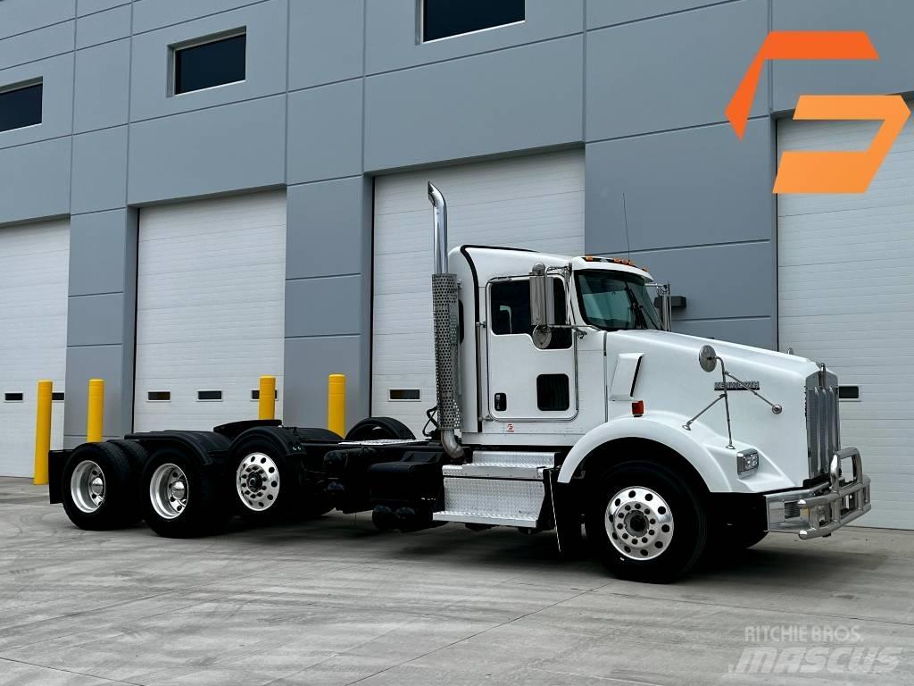 Kenworth T 800 Тягачі