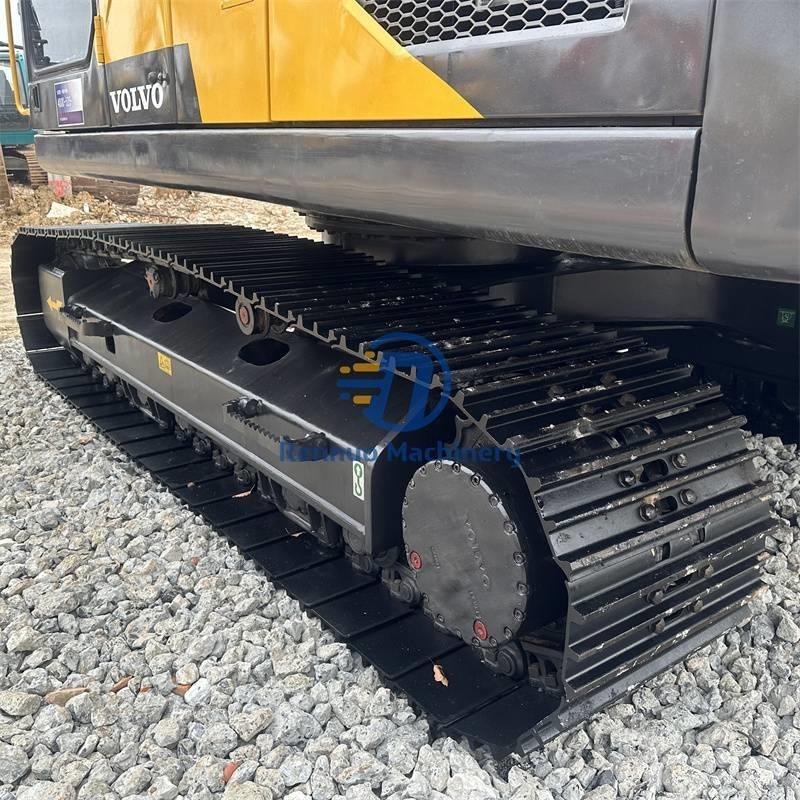 Volvo EC210 Гусеничні екскаватори