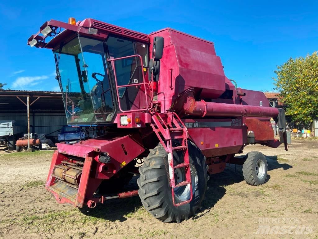 Case IH 521 Зернозбиральні комбайни