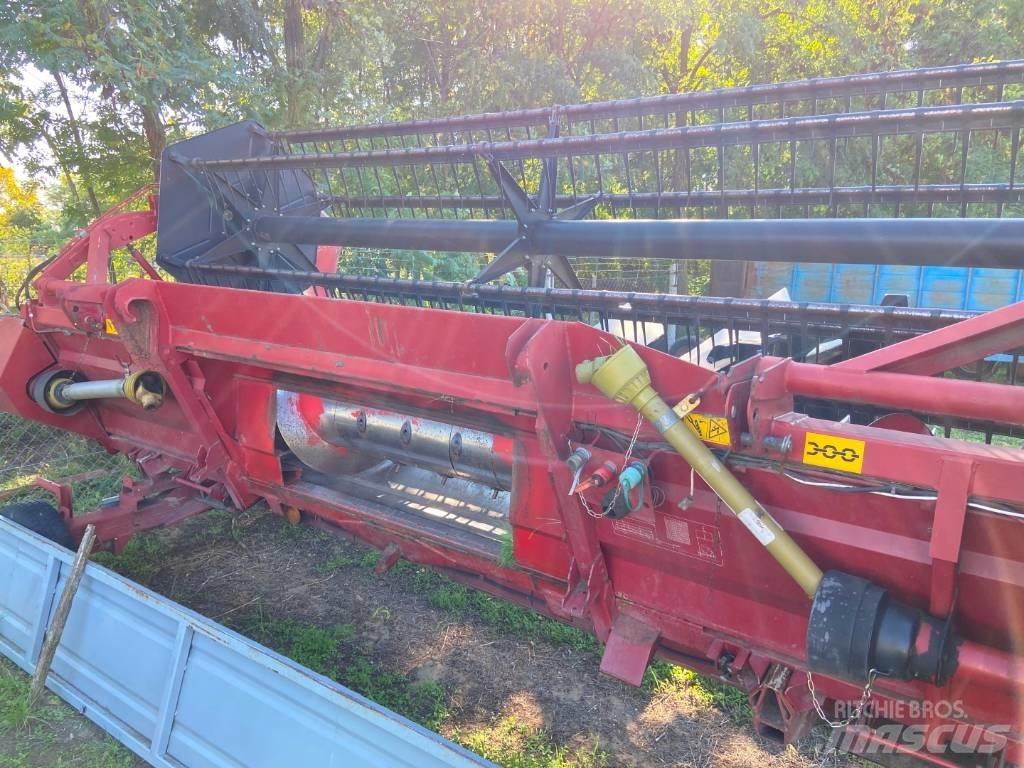 Case IH 521 Зернозбиральні комбайни