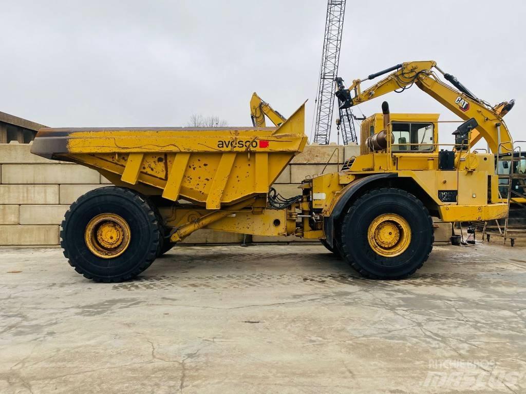 CAT D 25 C Зчленовані самоскиди