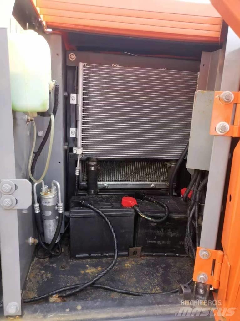 Hitachi ZX 70-5A Середні екскаватори 7т. - 12т.