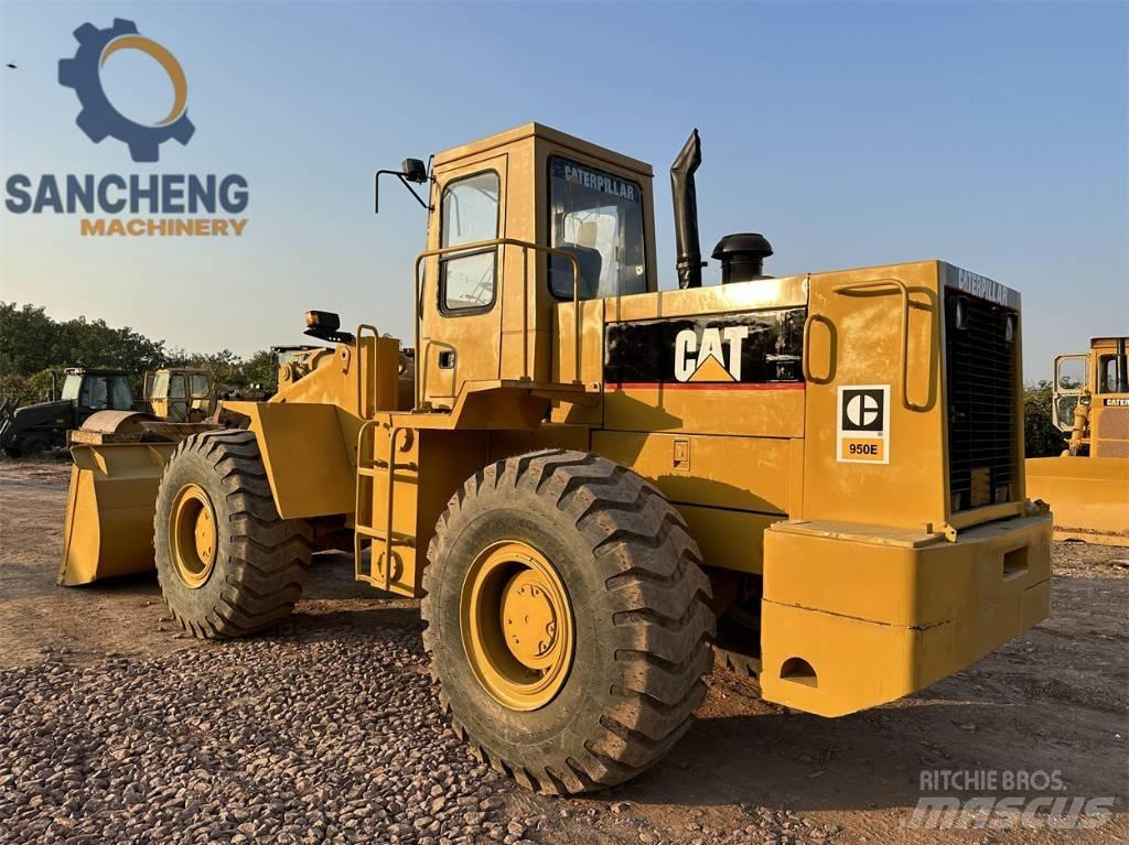 CAT 950 E Фронтальні навантажувачі